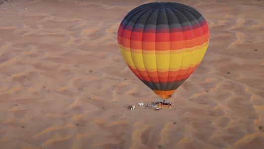 Exotic Dubai Sunrise: Unforgettable Hot Air Balloon Rides Above the Desert